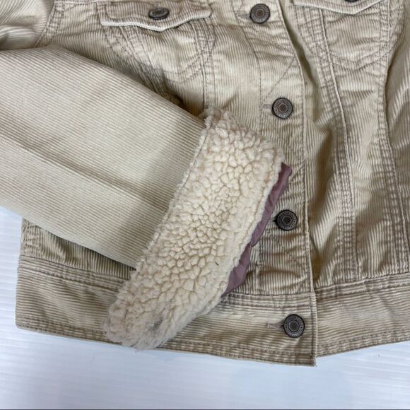 American Eagle Outfitters Corduroy Jacket Faux Fur Collar Cuffs Women’s Size S - Picture 11 of 11